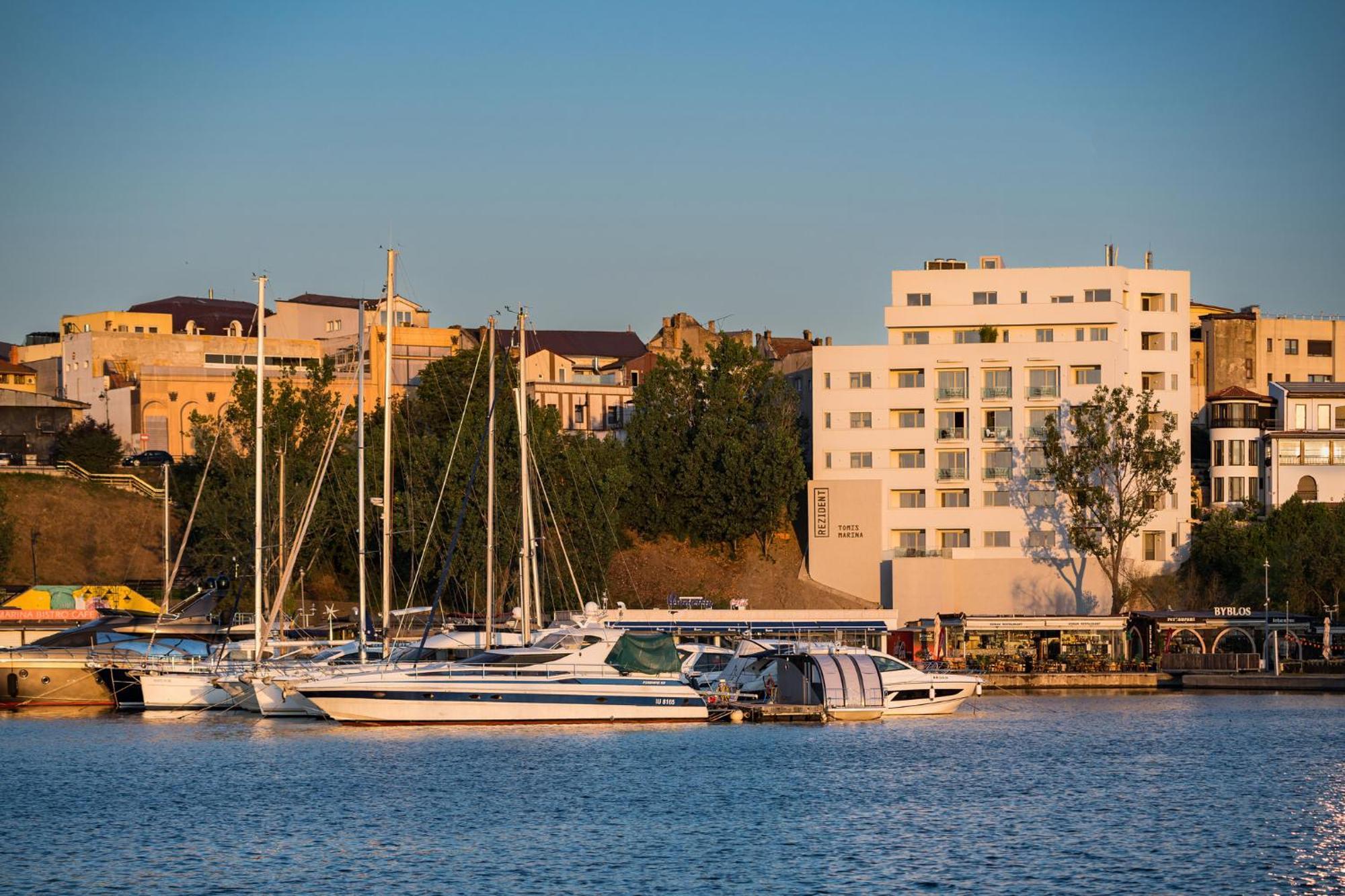 Rezident Tomis Marina 公寓